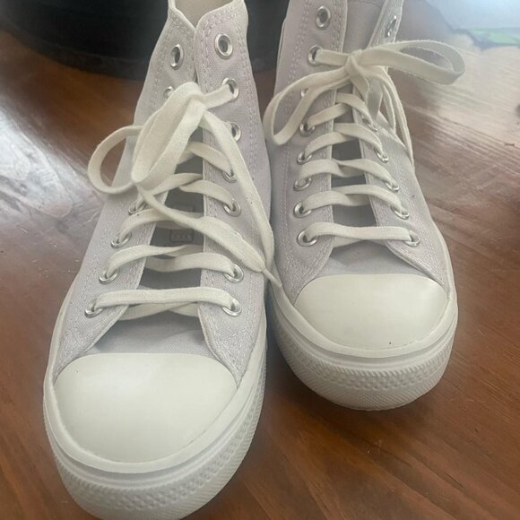 Converse Chuck Taylor All Star High Top Sneakers – White – Size 8.5 - Picture 3 of 6